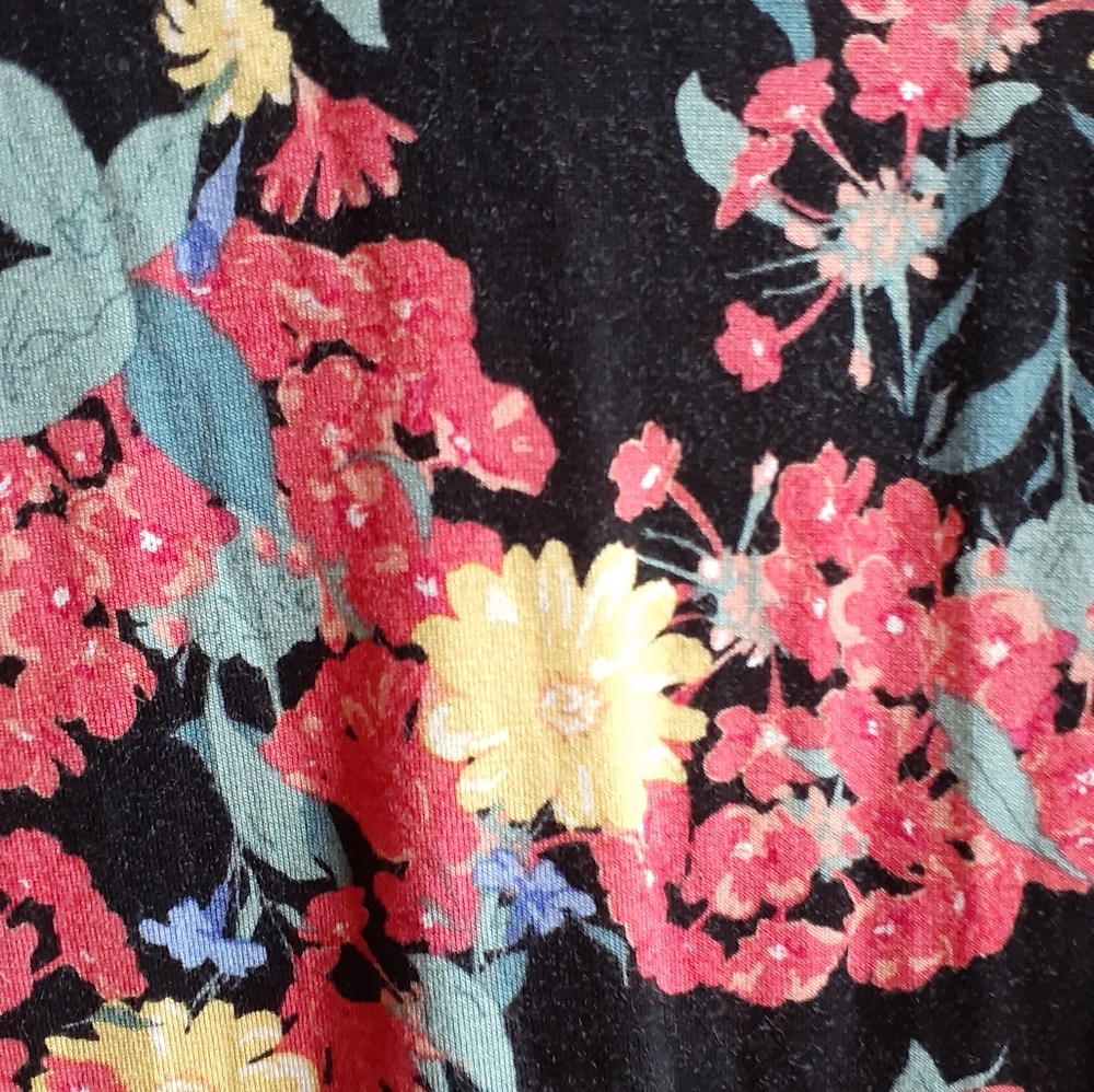 Lularoe Iris